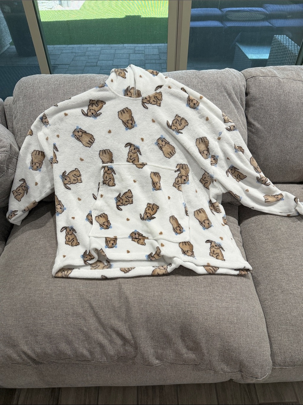 Arizona Jean Company White Plush Pullover with Brown bunny Print